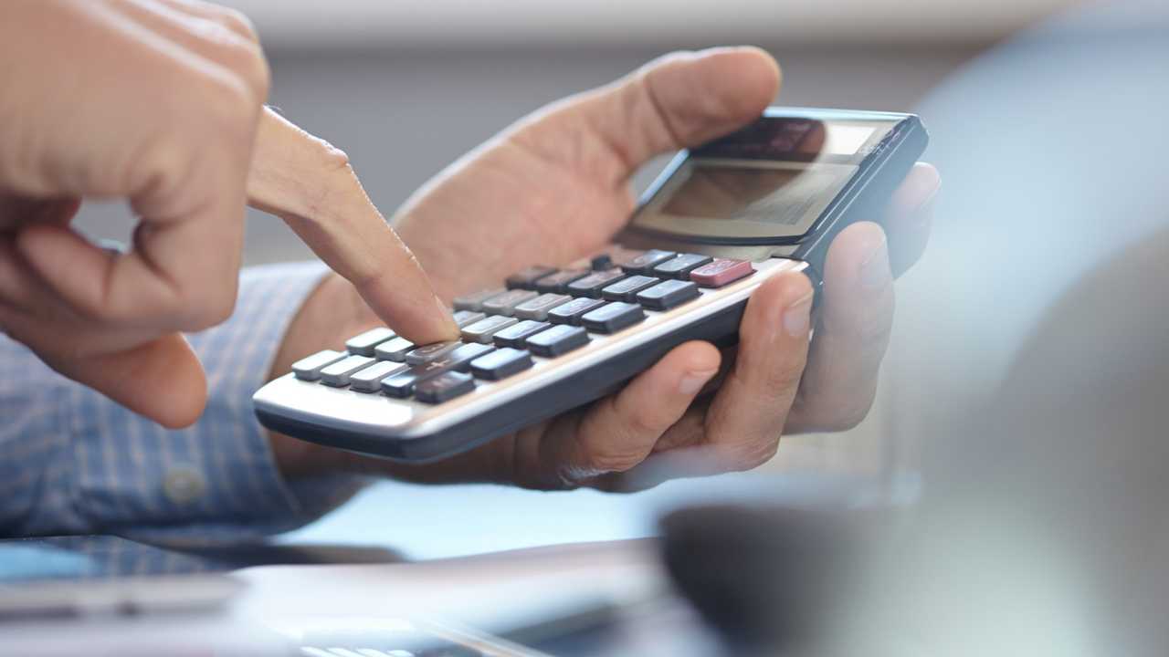 calcolo spese mensili e annuali fisse