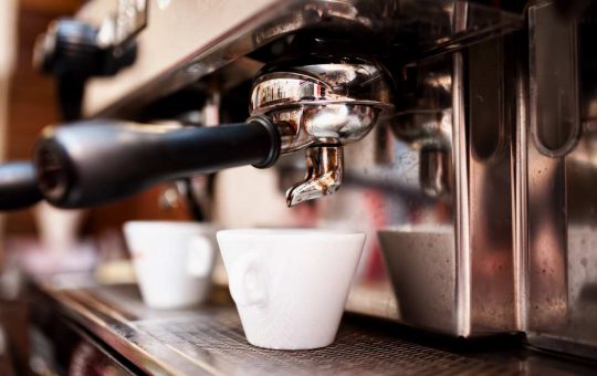 Caffè al bar. Finanza Rapisarda.com