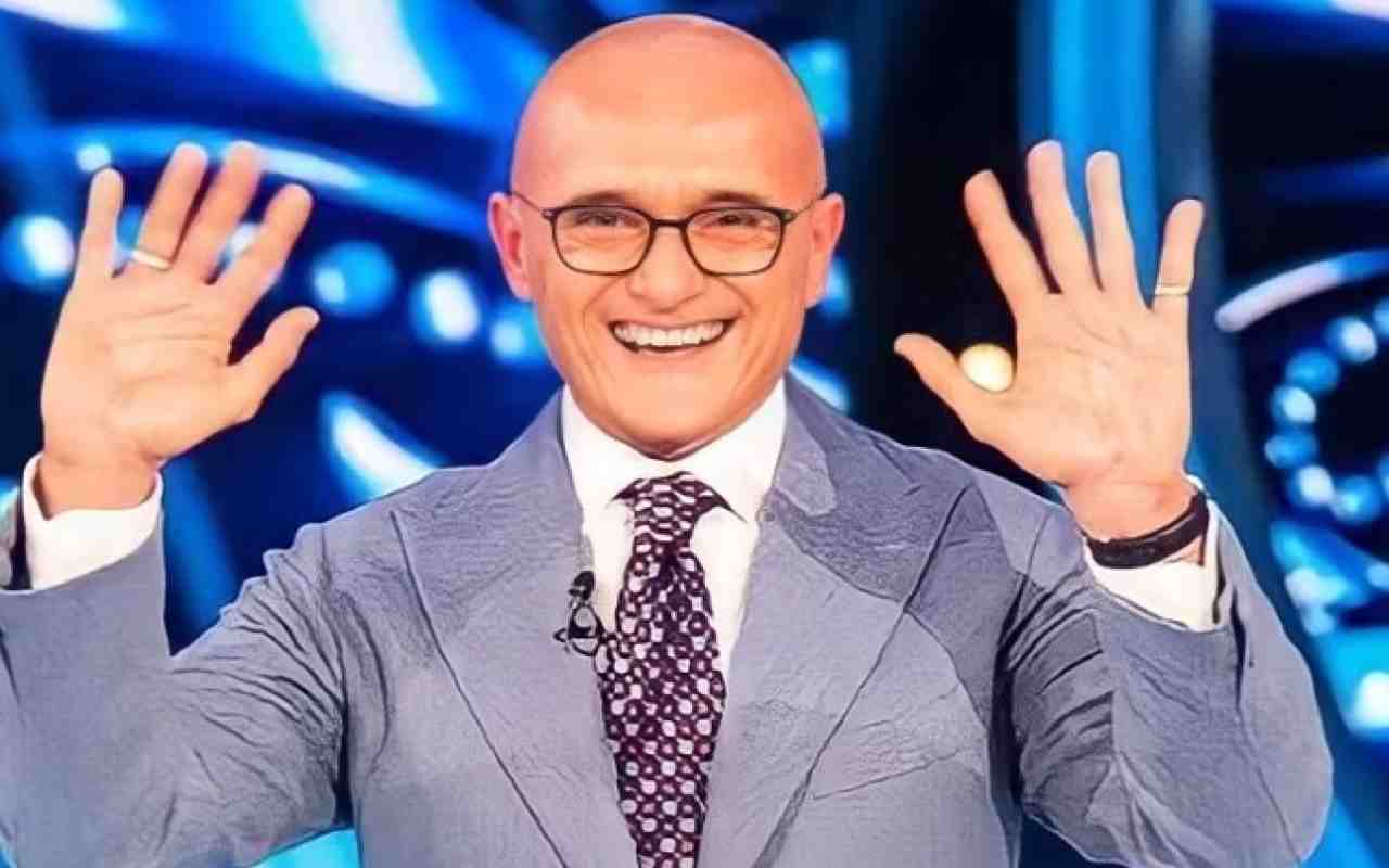 Grande Fratello, ecco quanto guadagna Alfonso Signorini per ogni puntata del reality la cifra è Grande Fratello, ecco quanto guadagna Alfonso Signorini per ogni puntata del reality la cifra è